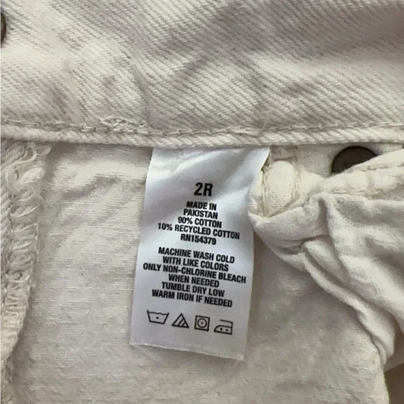 Aeropostal Cream 90’s woman’s NEW! Jeans - Picture 9 of 9